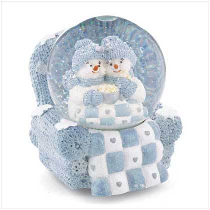 Snow Buddies Musical Snowglobe