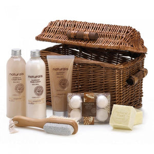 SANDALWOOD NATURALS SPA BASKET