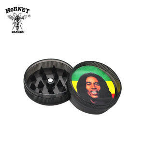 2pcs 2 Parts Diameter 30.8MM Tiny Plastic Herb Herbal Reggae Grinder Jamaica BOB Marley Tobacco Grinder.Color Pattern Random